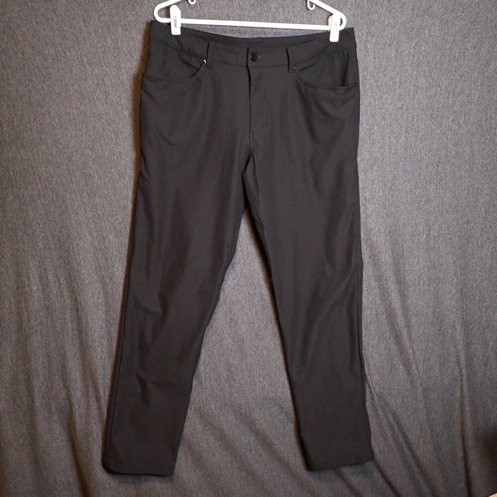 Lululemon Men's 34 (34x31) ABC Classic Fit Warpstreme Pants Black